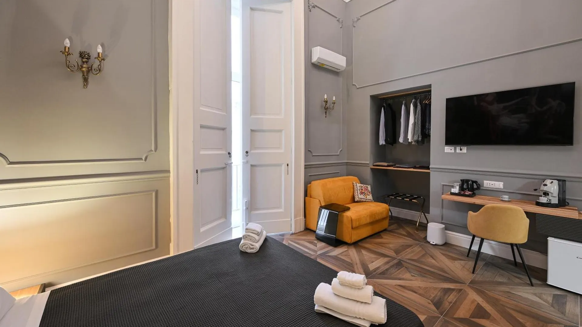 Guest house Toledo 424 Suite Naples
